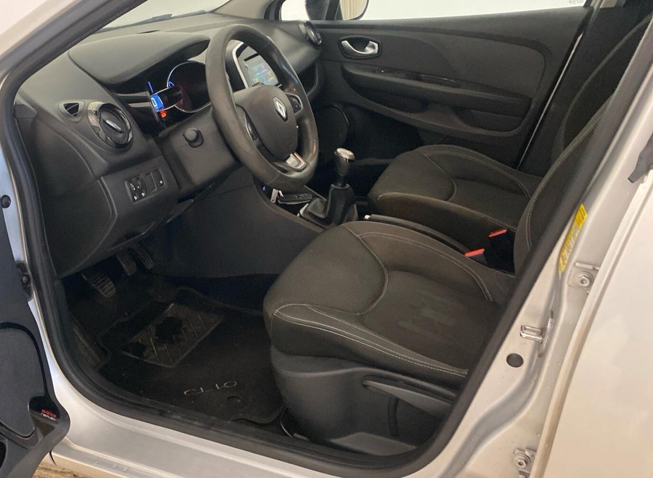 IN ARRIVO - Renault Clio dCi 8V 75 CV 5 porte Moschino Zen