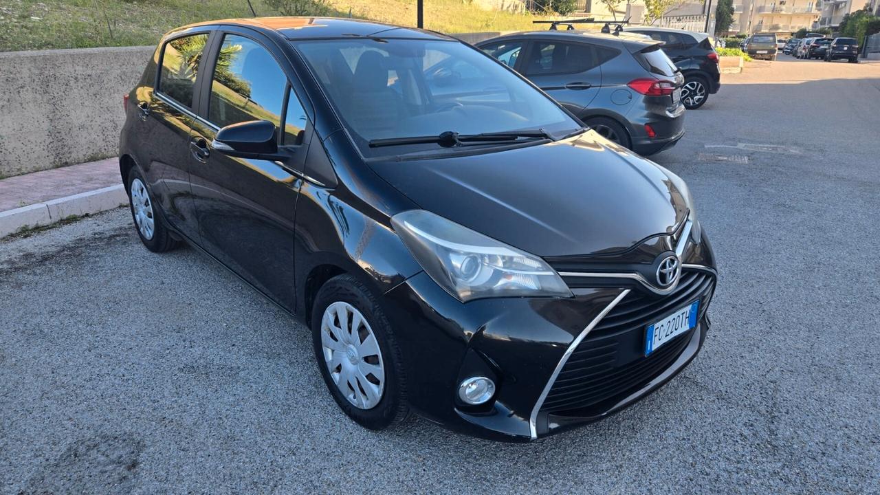 Toyota Yaris 1.0 5 porte Business