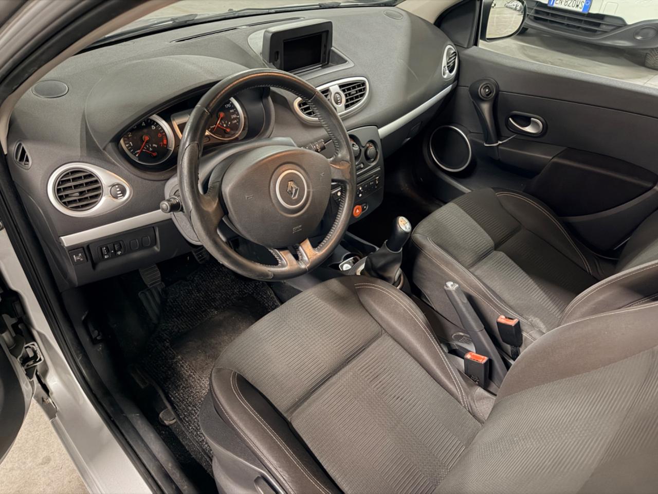 Renault Clio 1.2 16V 5 porte GPL Dynamique