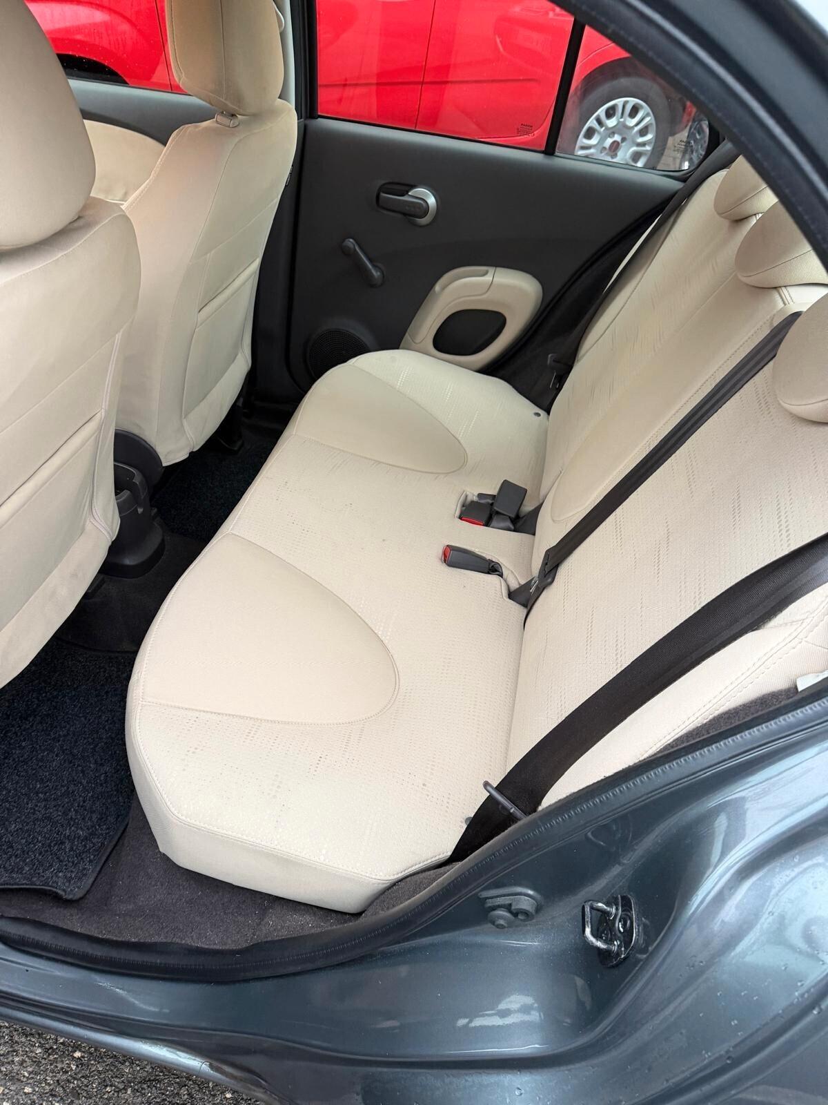 Nissan Micra 1.2 5P. benz.