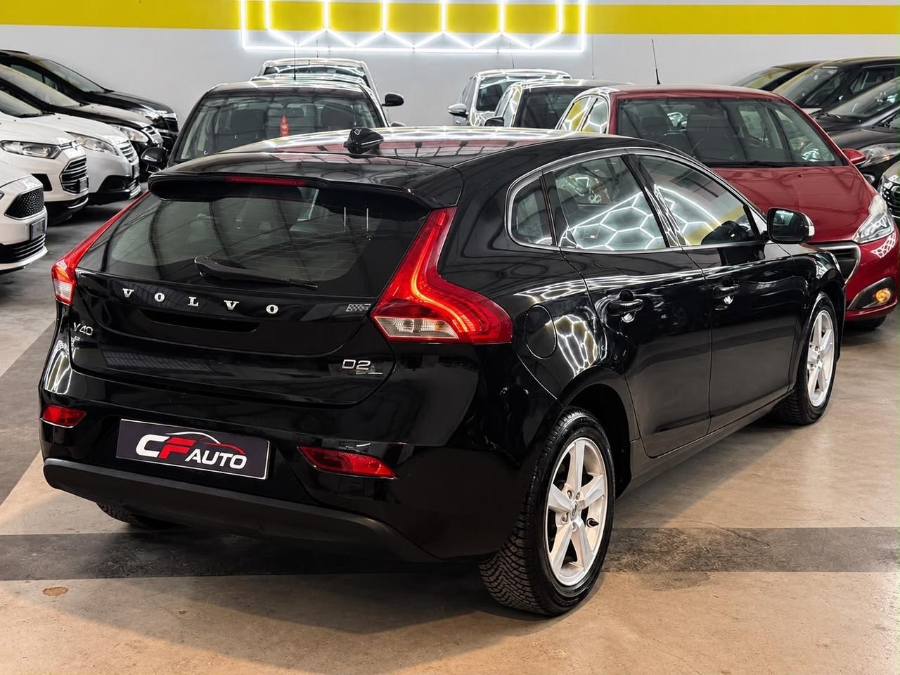 Volvo V40 2.0D 120CV D2 2018 Per Neopatentati