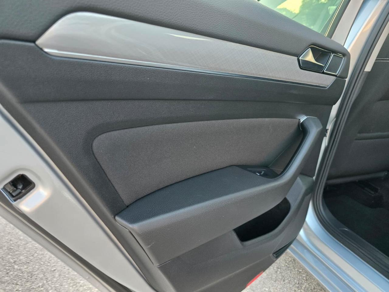 Volkswagen Passat Variant 2.0 TDI SCR EVO Business