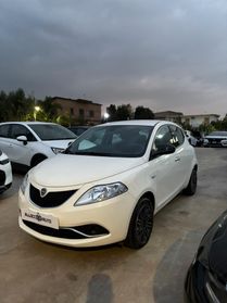 Lancia Ypsilon 1.2 69 CV 5 porte S&S Gold