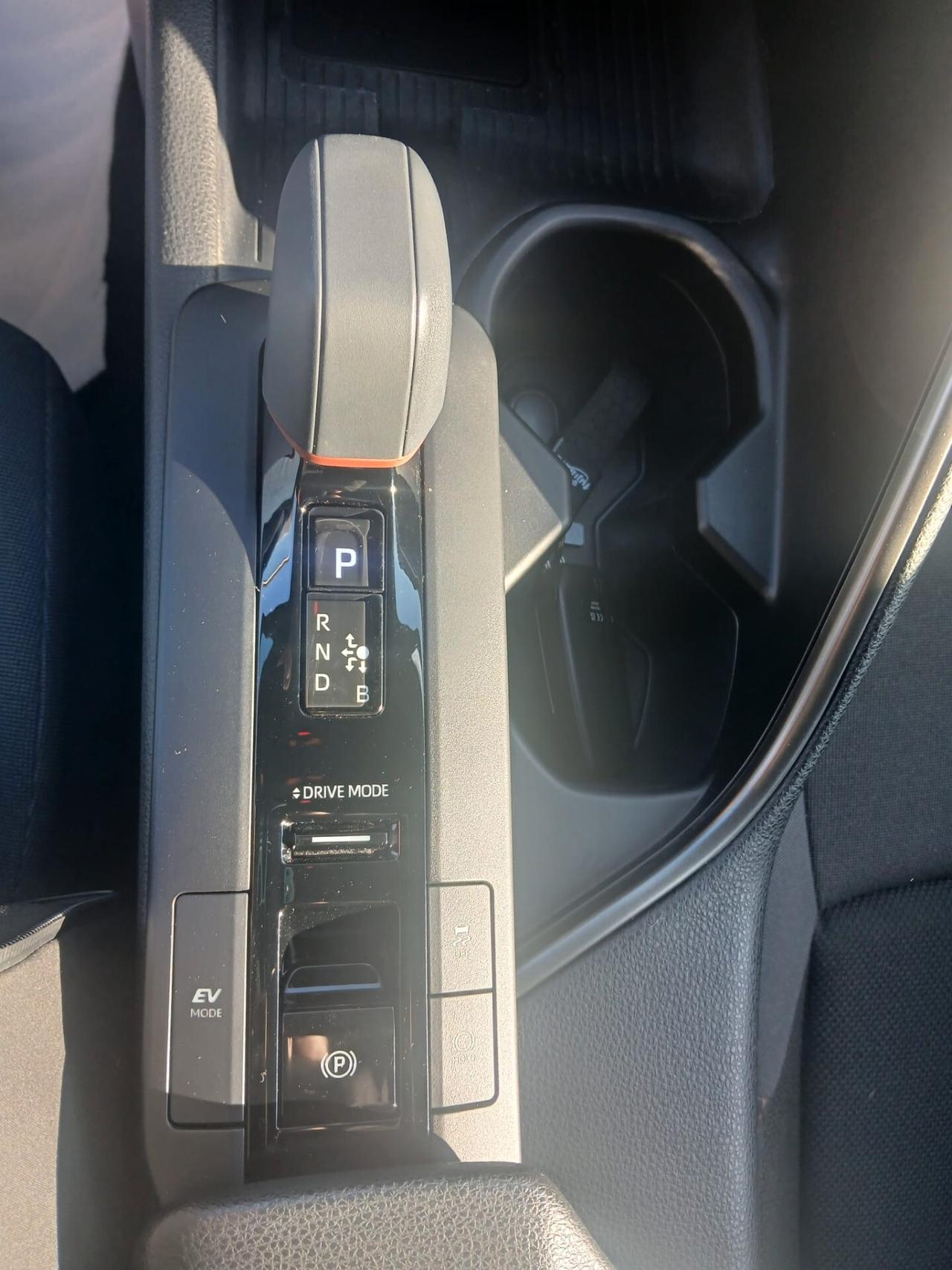 Toyota C-HR 2.0 HV AWD Trend