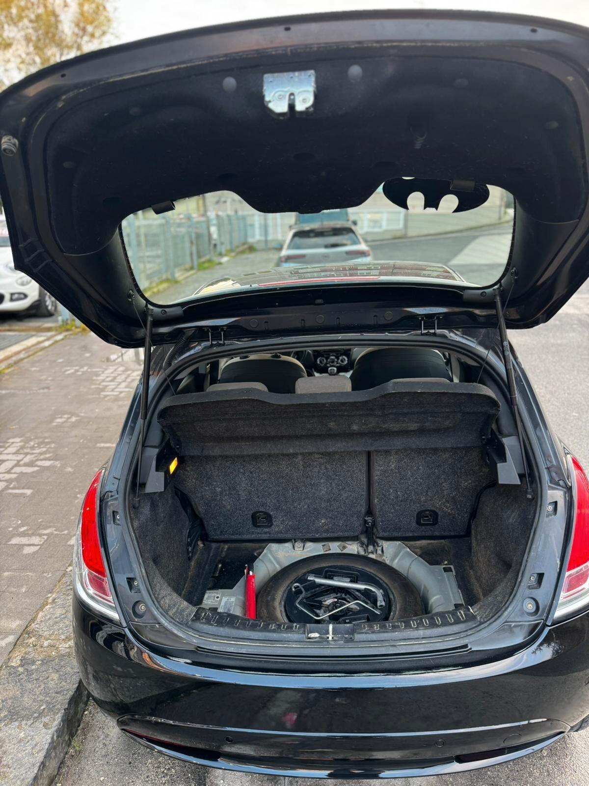 Lancia Ypsilon 1.3 MJT 16V 80 CV 5 porte S&S Platinum