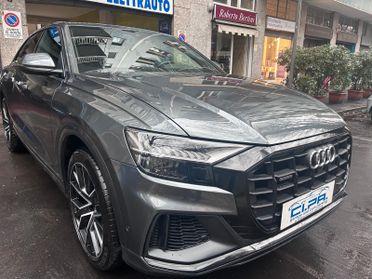 Audi Q8 55 TFSI quattro tiptronic