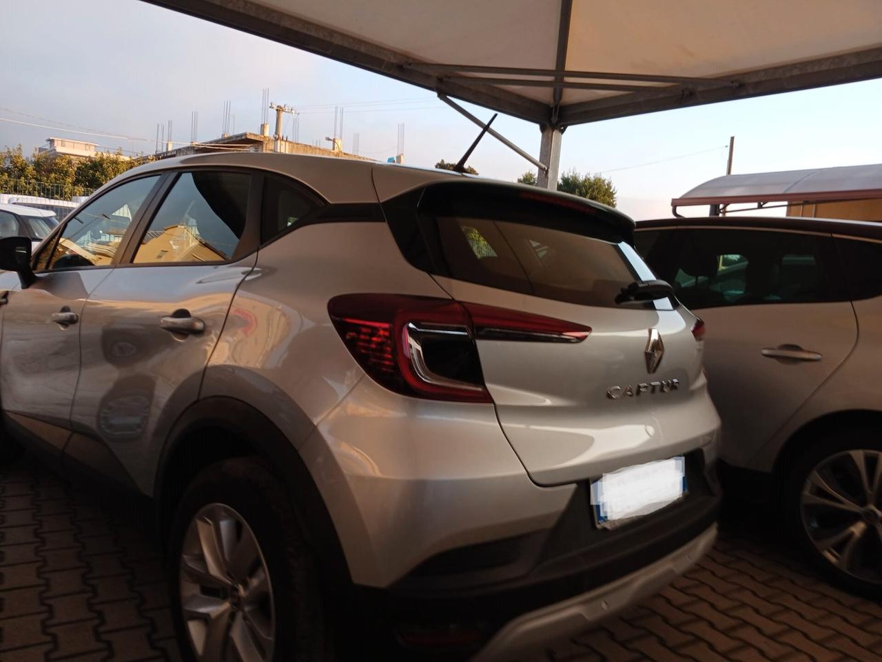 Renault Captur TCe 100 CV BENZ/GPL anno 2023
