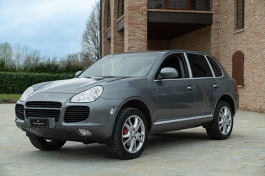 Porsche Cayenne TURBO - POR00241