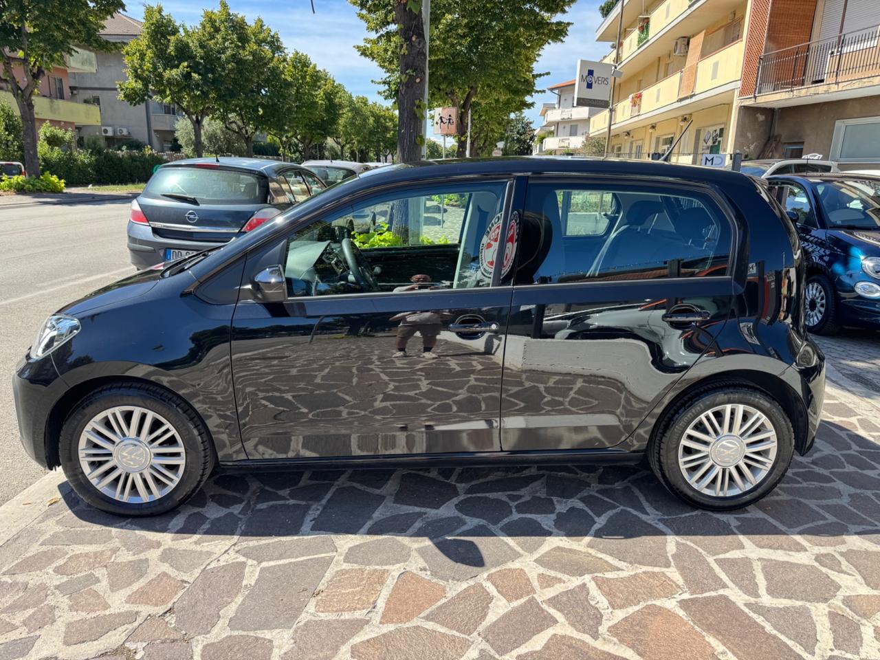 Volkswagen up! 1.0 5p. sport BlueMotion Technology