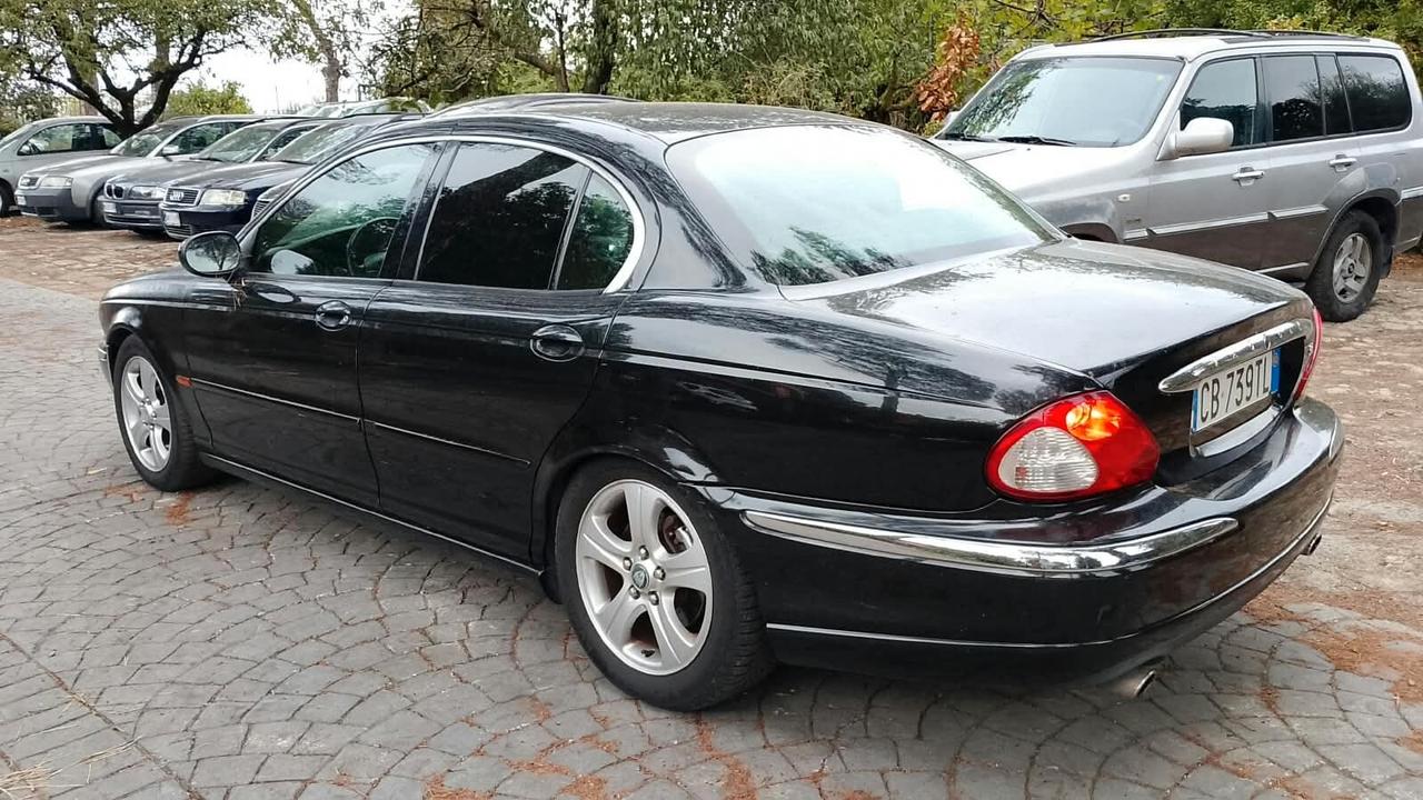 Jaguar X-Type 3.0 V6 24V cat Executive