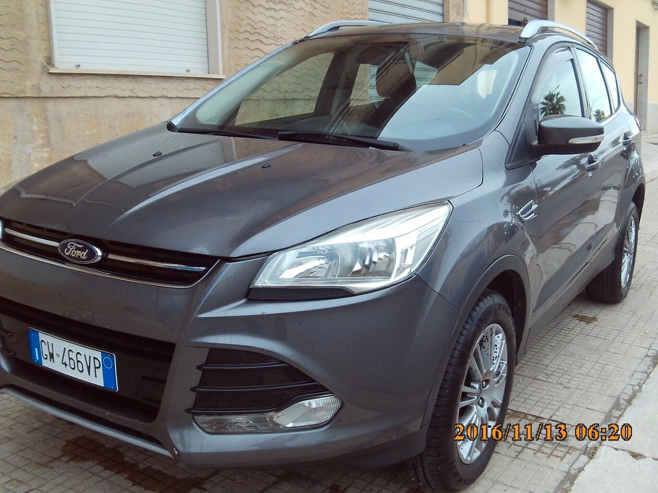 Ford Kuga 2.0 TDCI 140 CV 4WD Titanium