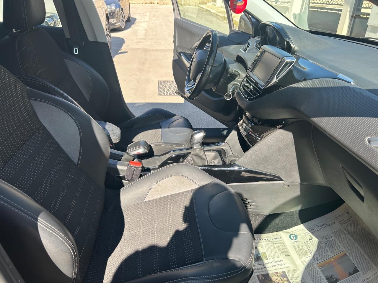 Peugeot 2008 BlueHDi 100 Allure