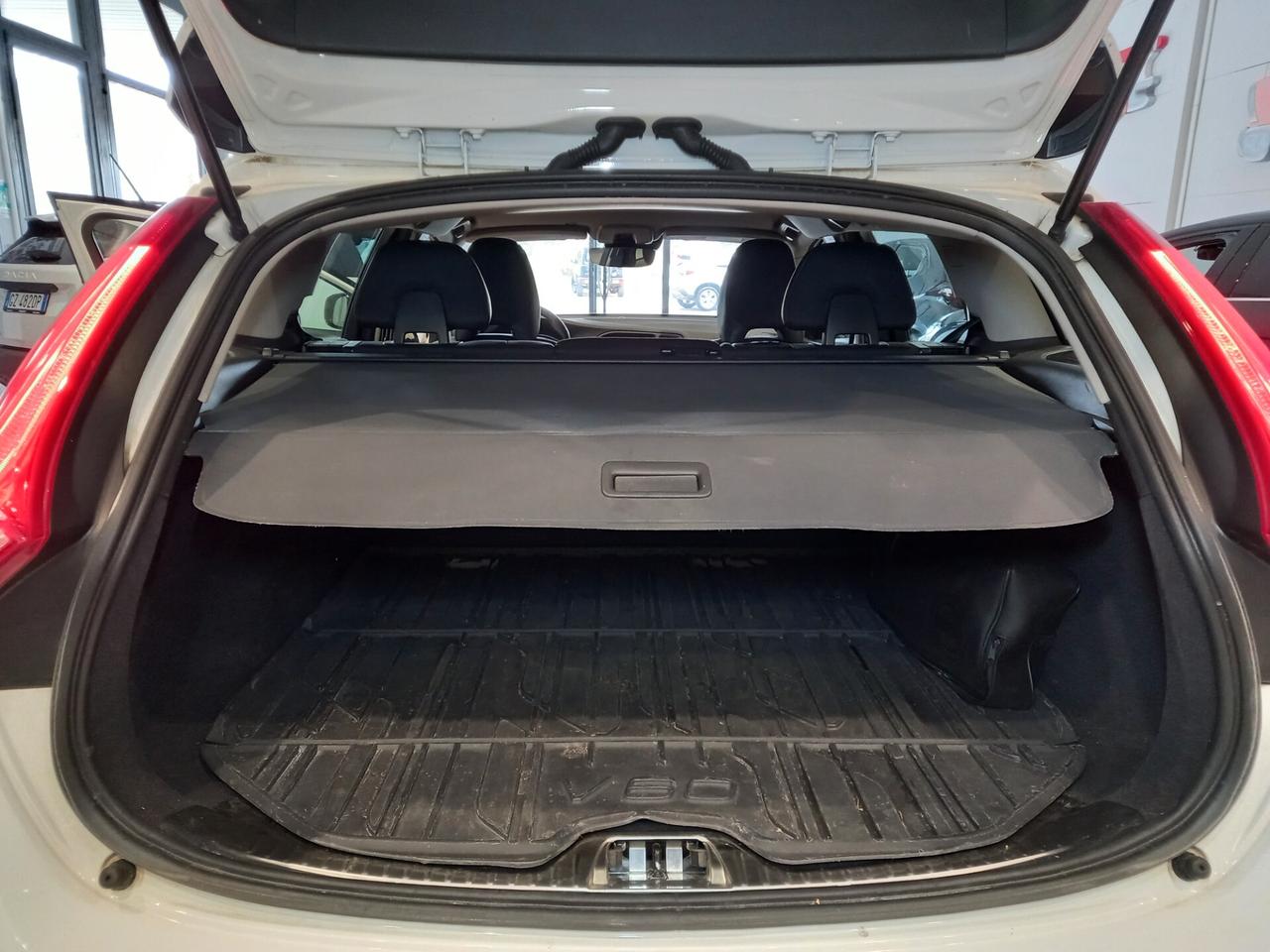 Volvo V60 Cross Country UNICO PROP