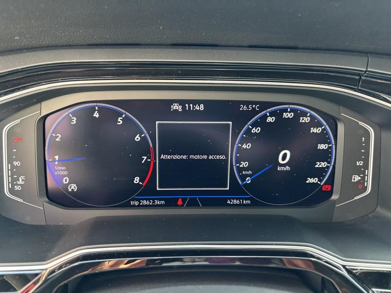 Volkswagen Taigo 1.0 tsi R-Line 110cv MATRIX-APP CONNECT-17"