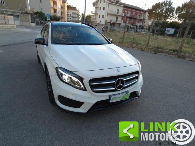 MERCEDES-BENZ GLA 220 4MATIC Premium AMG Night Edition 4matic