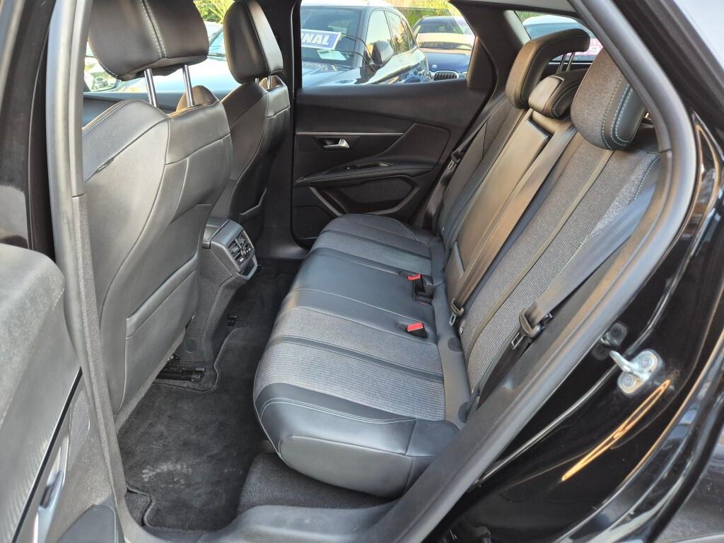 Peugeot 3008 BlueHDi 130CV EAT8 ALLURE