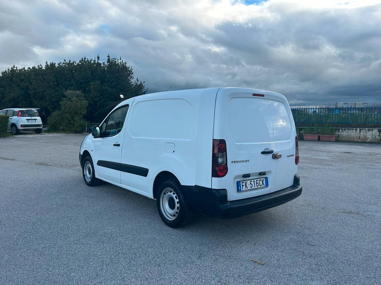 Vendo Peugeot Partner BlueHDi 120 S&S L2 Furgone Premium ( PASSO LUNGO )