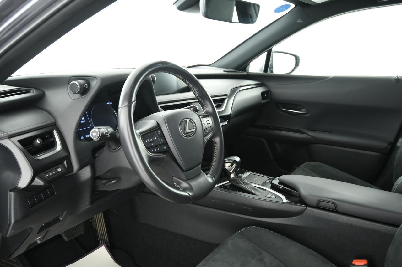 LEXUS UX 250h 2.0 F-Sport 2wd cvt CAMERA+ACC+C17"