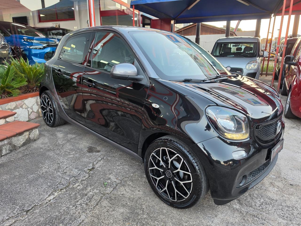 Smart Forfour 900 benzina 11/2016 Cv90 AUTOMATICA