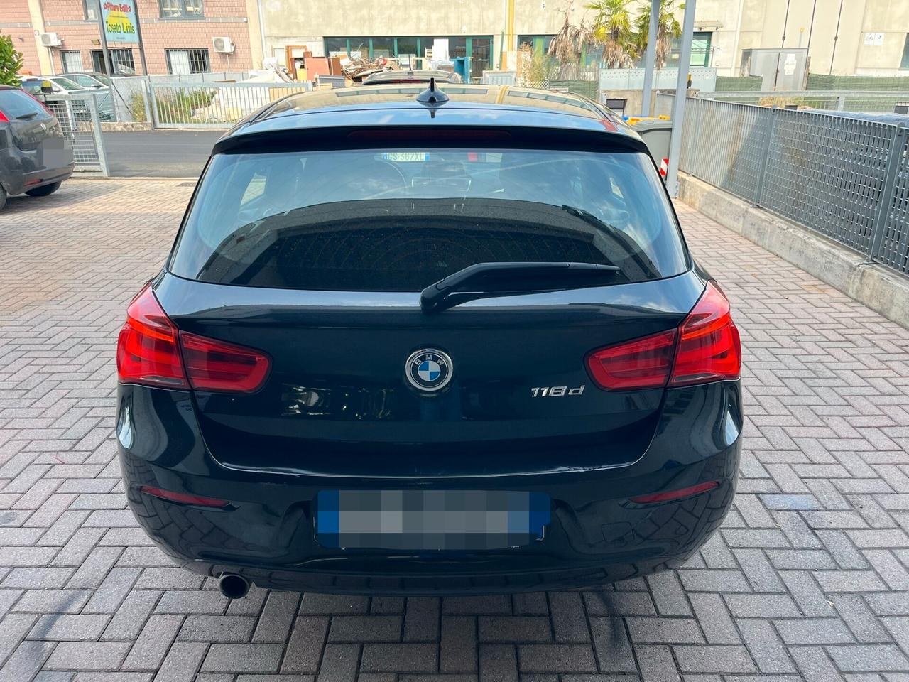 Bmw 118d 5p. Advantage 150CV automatica