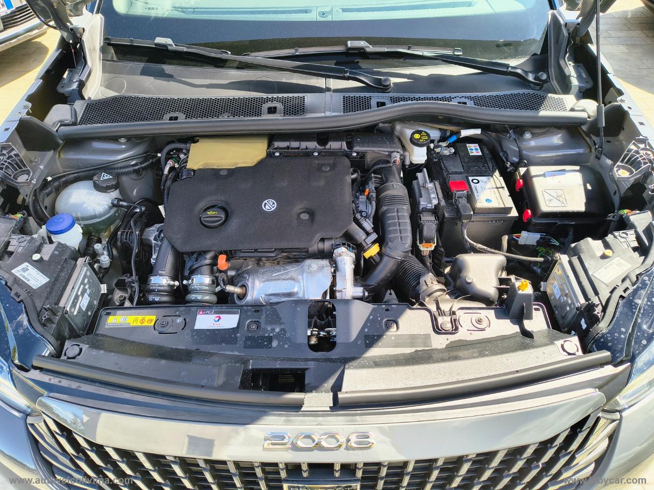 PEUGEOT 2008 BlueHDi 130 S&S EAT8 GT