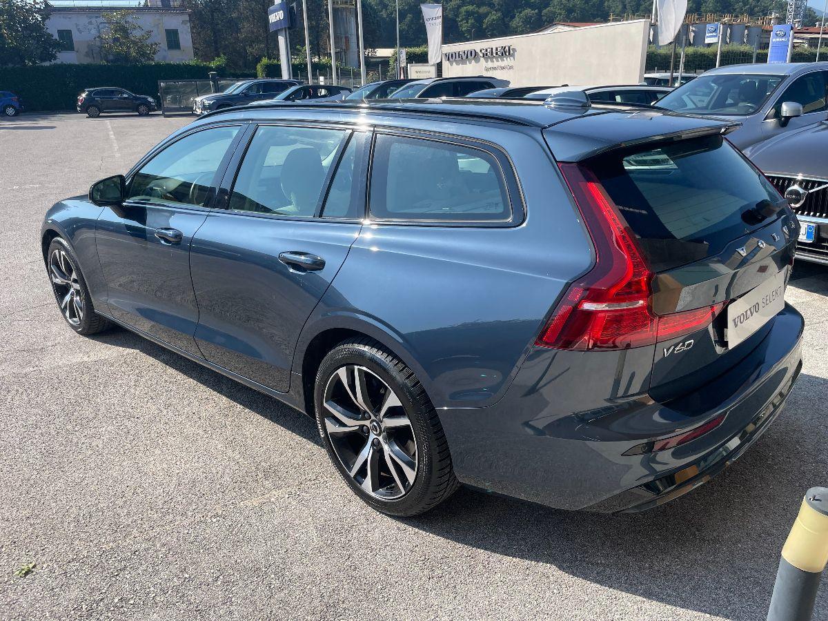 VOLVO - V60 - B4aut. Plus Dark