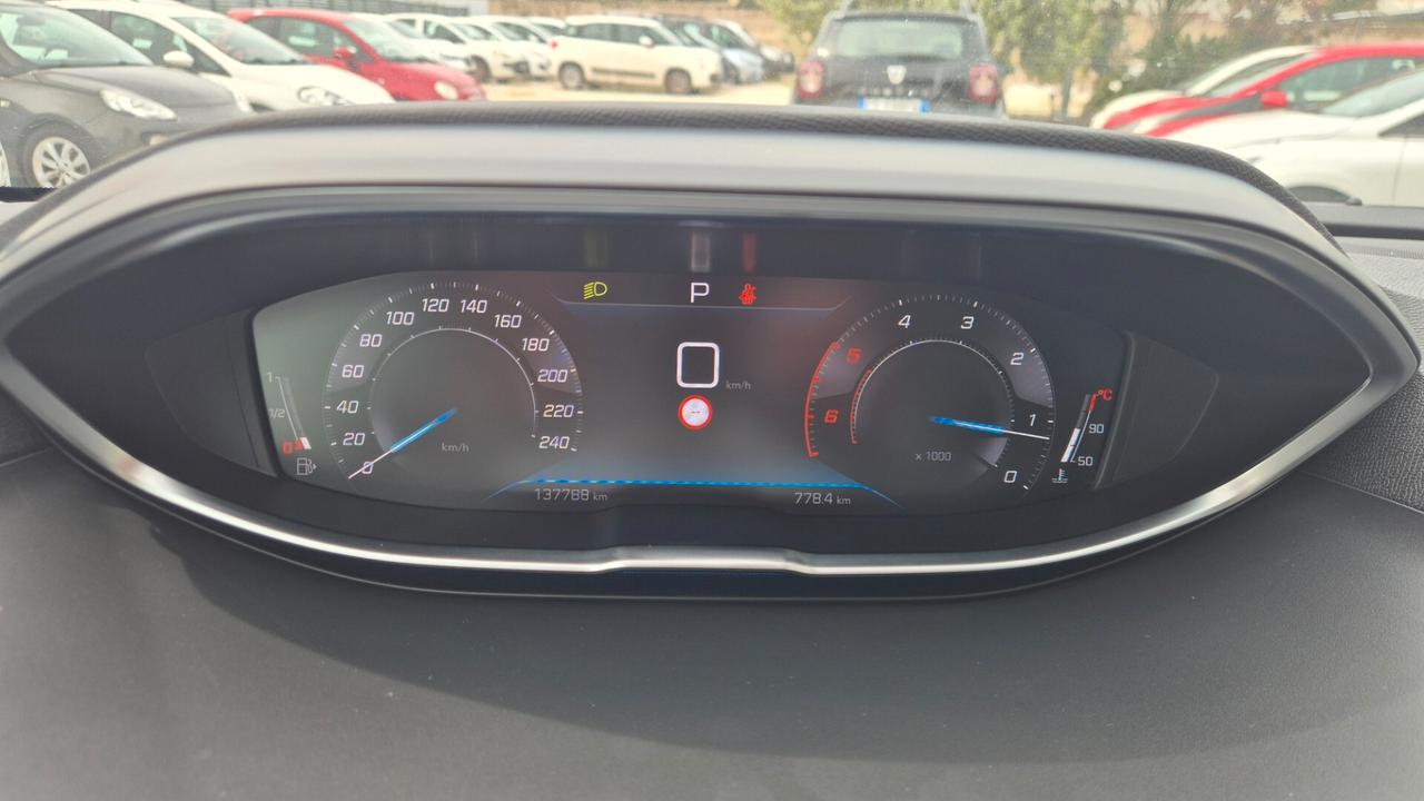 Peugeot 3008 BlueHDi 130 S&S EAT8 Active Pack