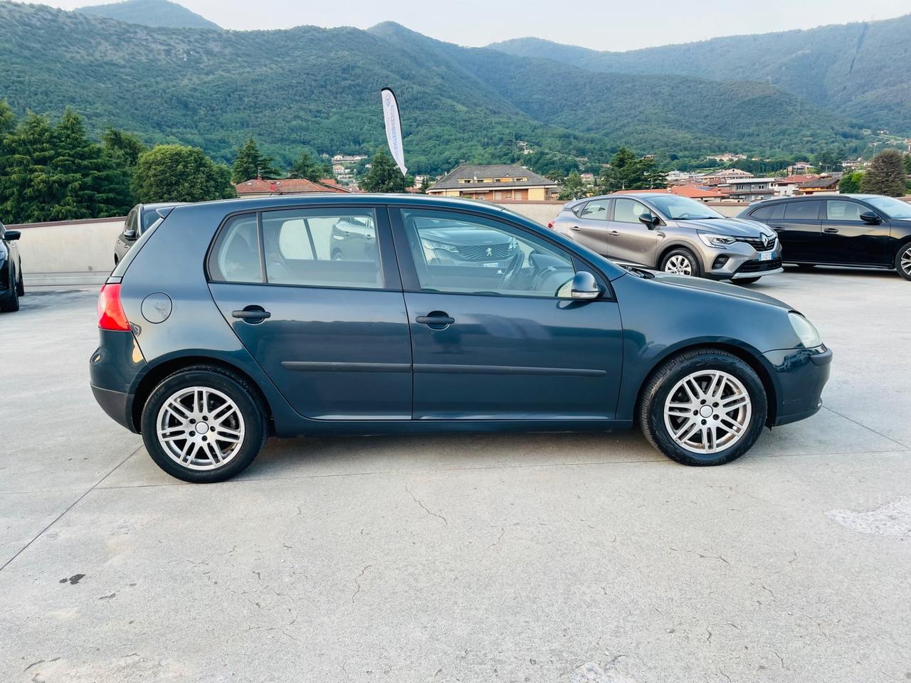 Volkswagen Golf 1.9 TDI 5porte SportLine
