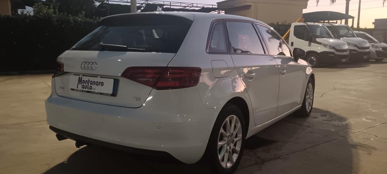 Audi A3 SPB 30 TDI Business Advanced