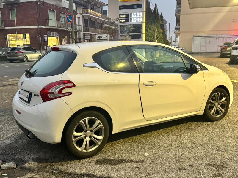 Peugeot 208 3p 1.4 hdi 8v Allure