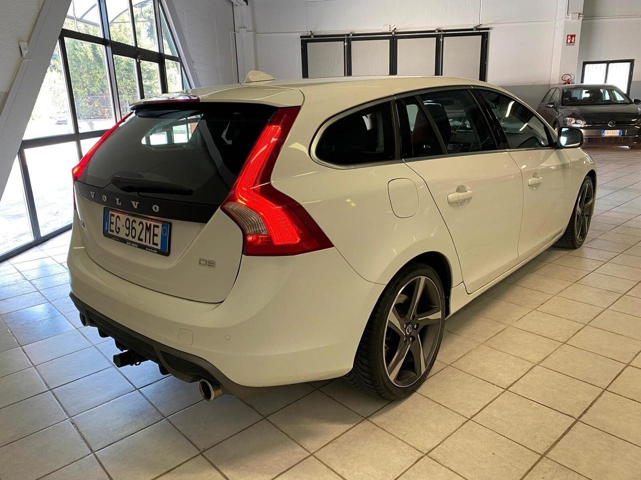 Volvo V60 D3 Geartronic R-design