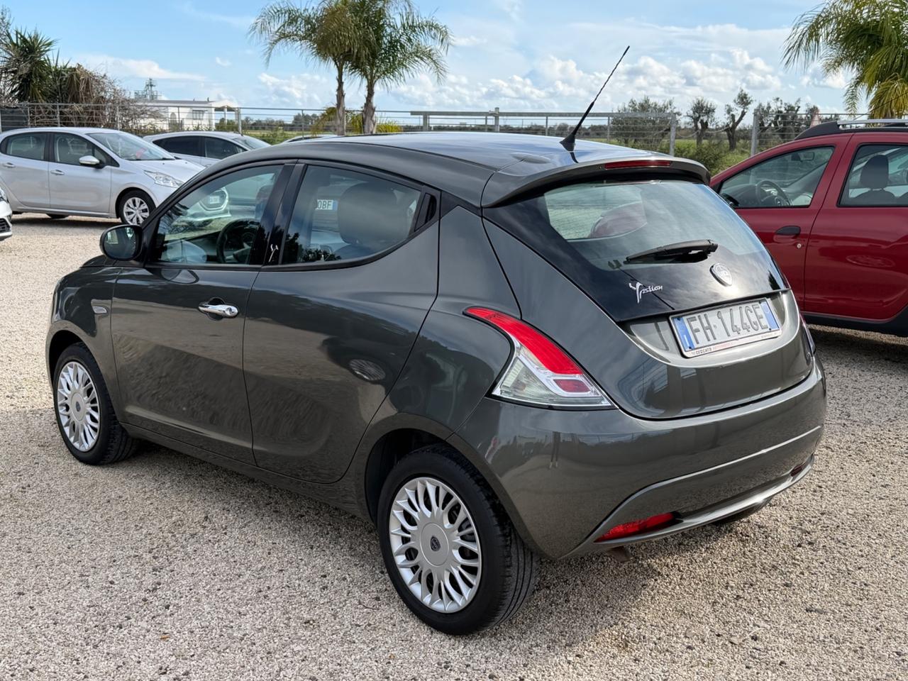 Lancia Ypsilon 1.2 69 CV 5 porte Gold