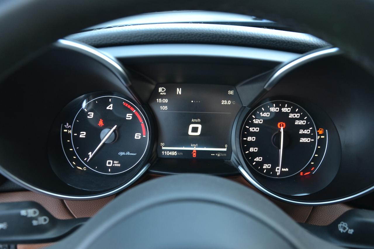 Alfa Romeo Giulia 2.2 180CV SUPER 6M **FULL OPTIONAL**PREZZO VERO**