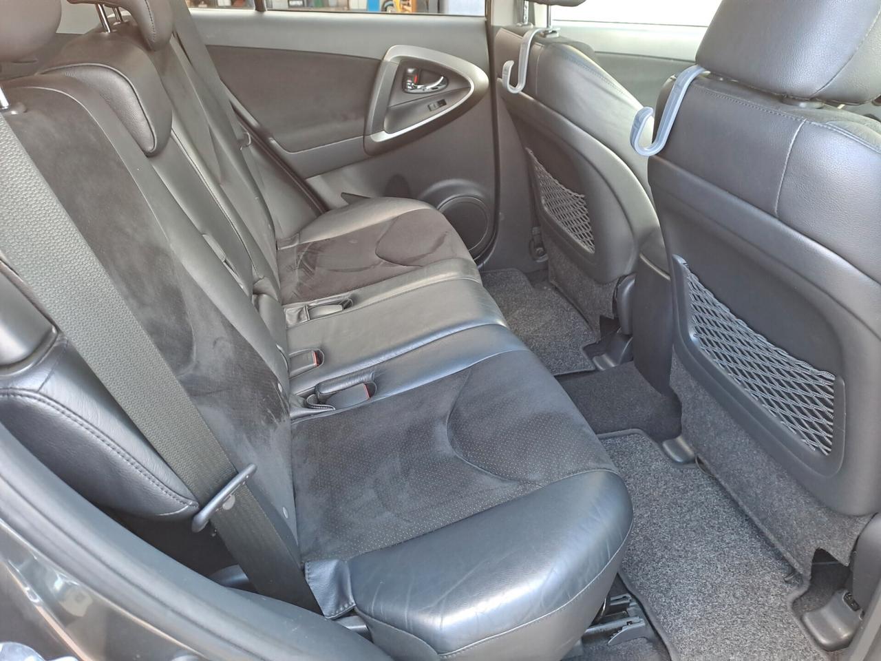 Toyota RAV4 2.2 D-4D 150 CV Exclusive 4x4