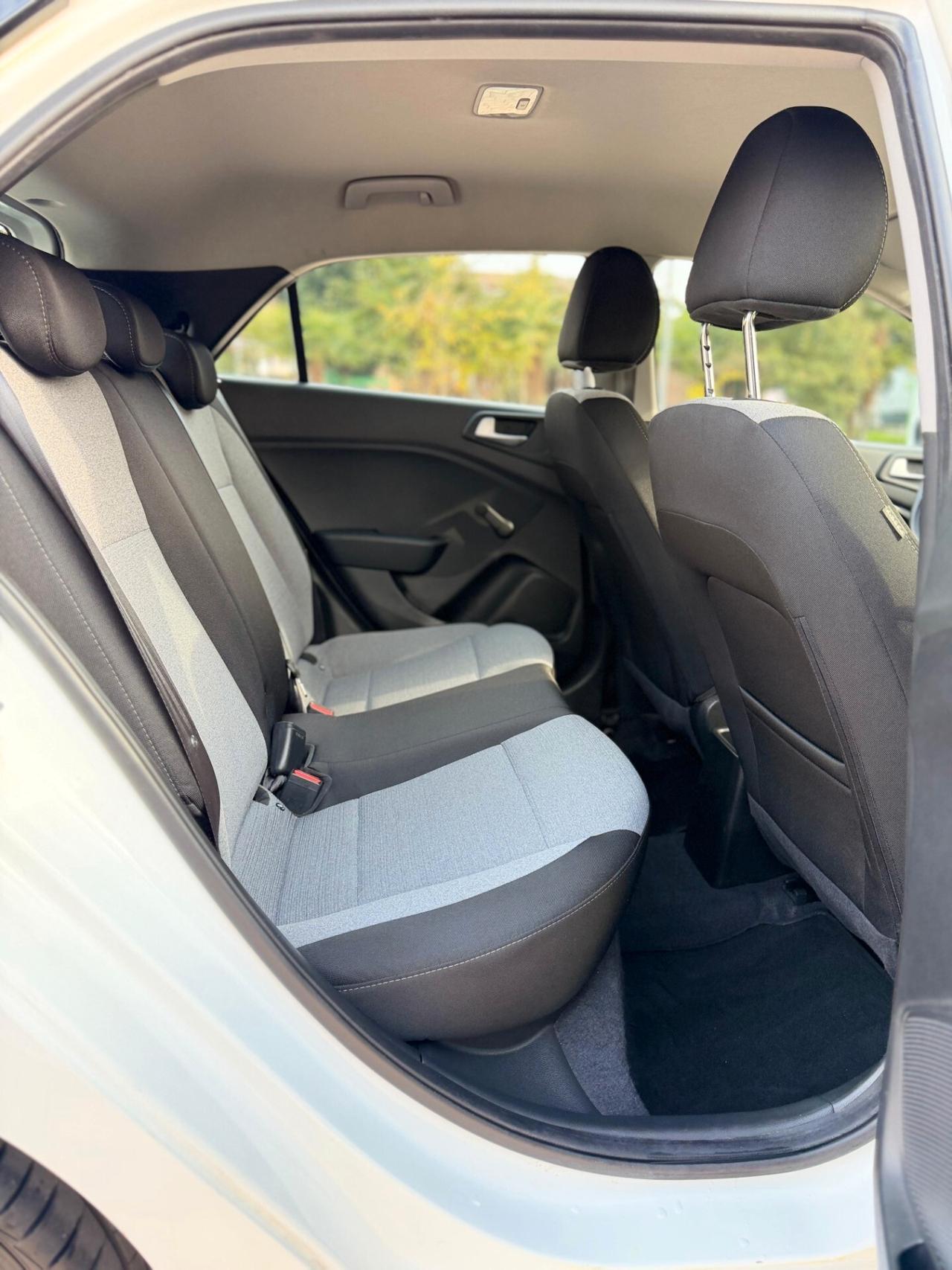 Hyundai i20 1.2 84 CV 5 porte 2016 neopatentati