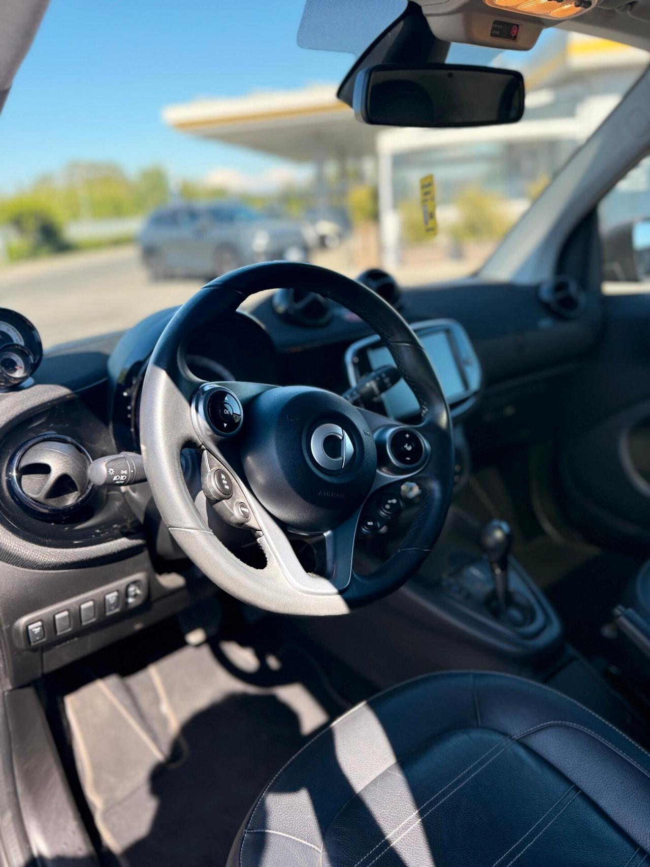Smart ForTwo EQ Prime FULL LED TETTO iva esposta