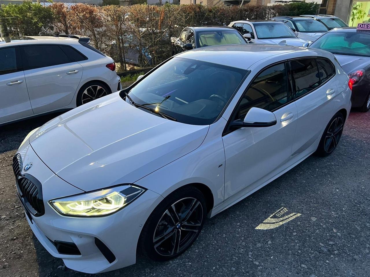 Bmw 118 118d 5p. Msport