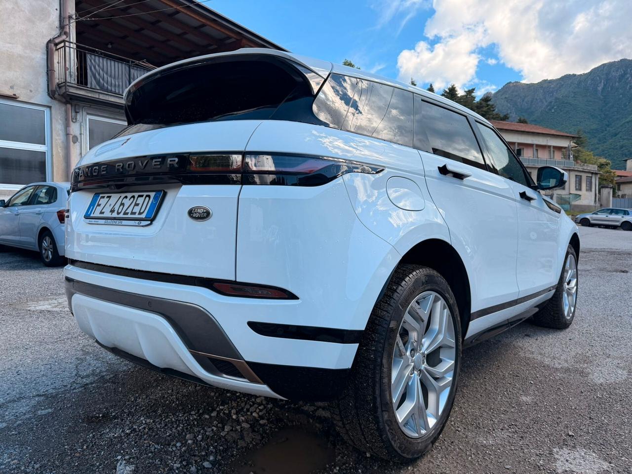 Land Rover Range Evoque 2.0D I4-L.Flw 150 CV R-Dynamic