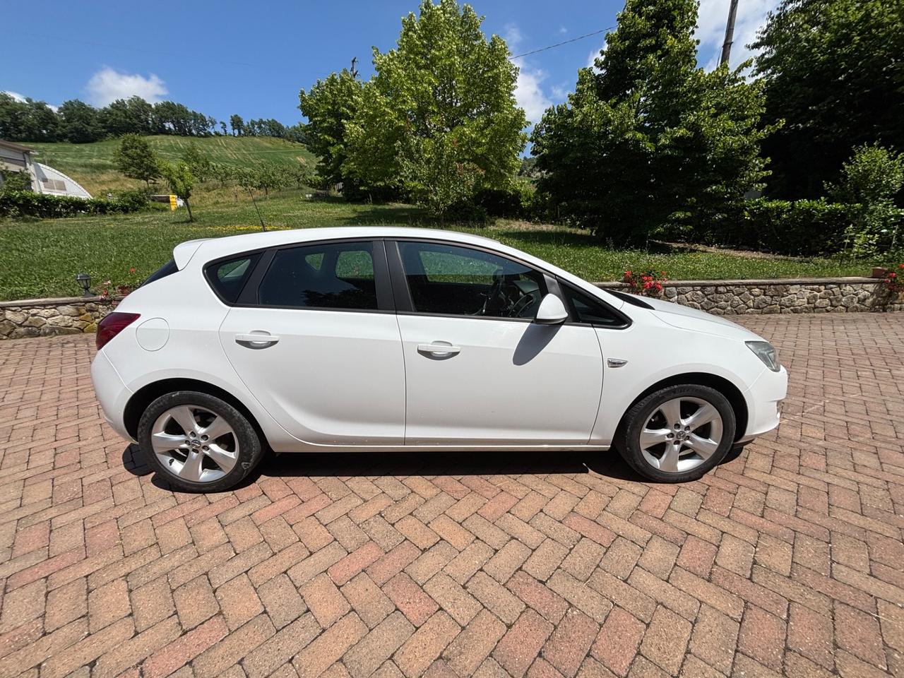 Opel Astra 1.4 Turbo 140CV 5 porte Cosmo