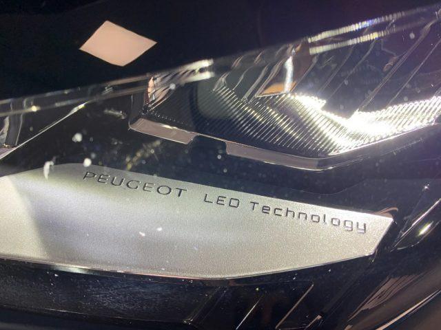 PEUGEOT 5008 1.5 BlueHDi 7 Posti EAT8 Allure Automatico