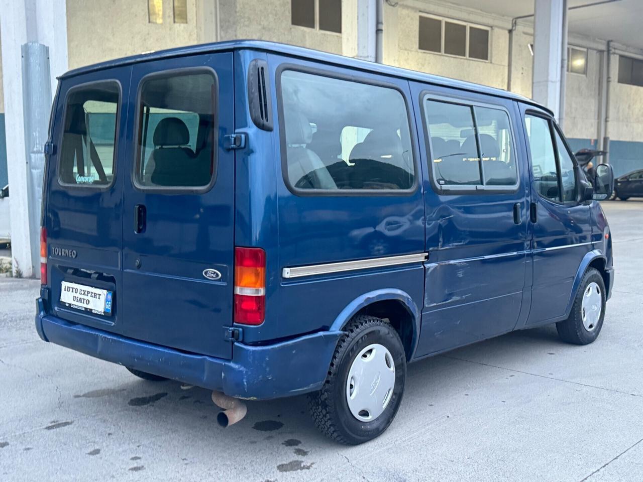 Ford Transit/ Tourneo 2.5 TD/100CV 9 POSTI full optional