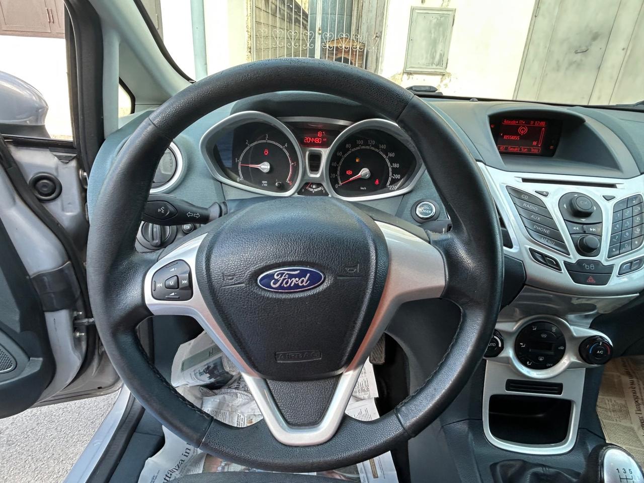 Ford Fiesta 1.4 TDCi 5p. Titanium