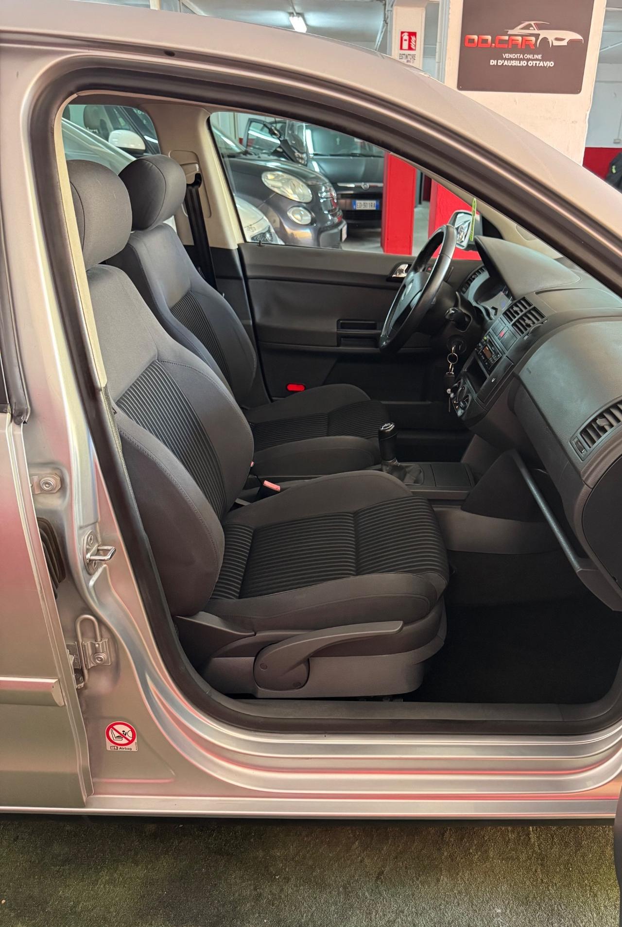 Volkswagen Polo 1.4/75CV 16V 5p. aut. Comfortline