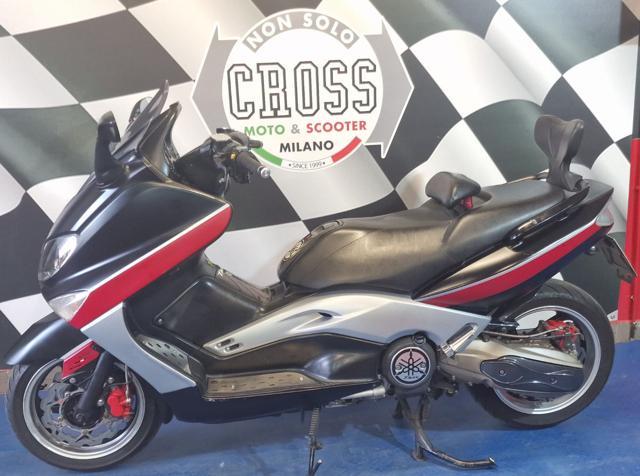 YAMAHA T-Max 500 - BLACK MAX