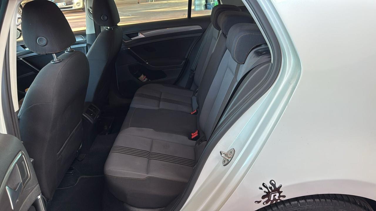 Volkswagen Golf 2.0 TDI 5p. 4MOTION Highline BlueMotion Technology