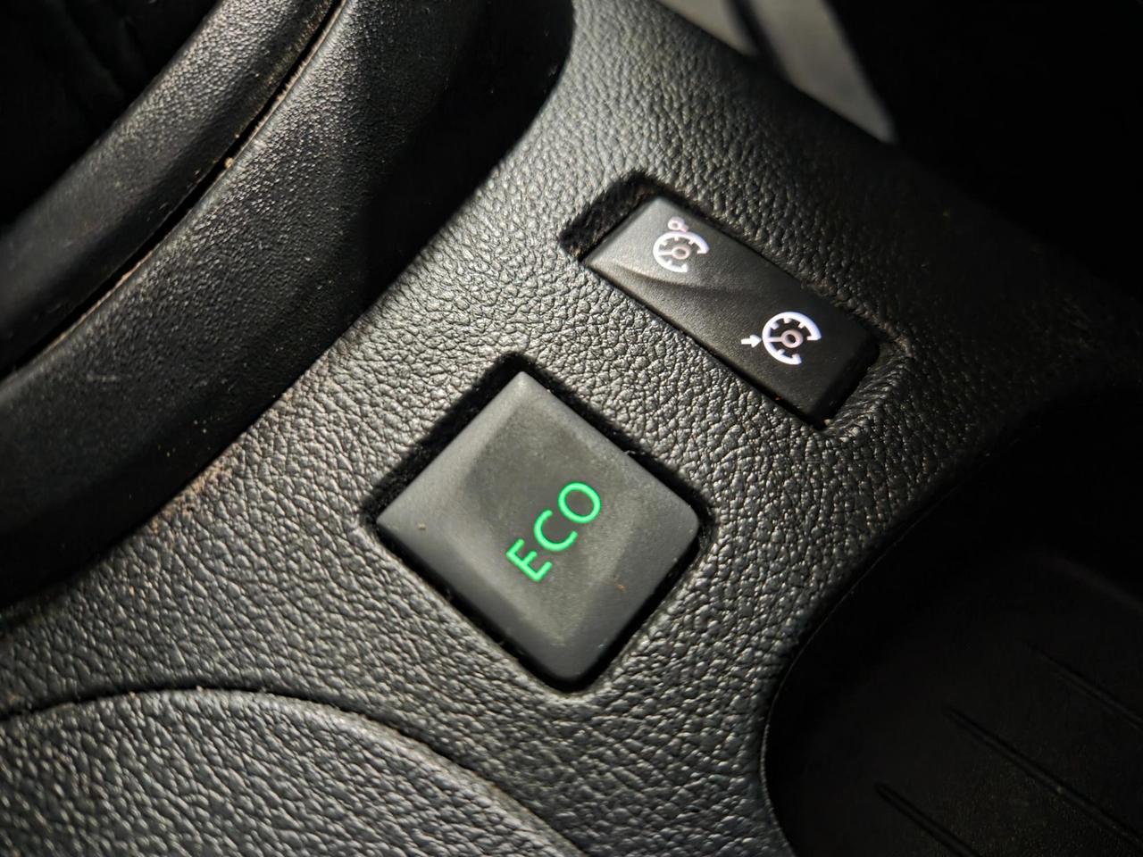 Renault Captur 0.9 tce Intens (energy r-link) 90cv E6