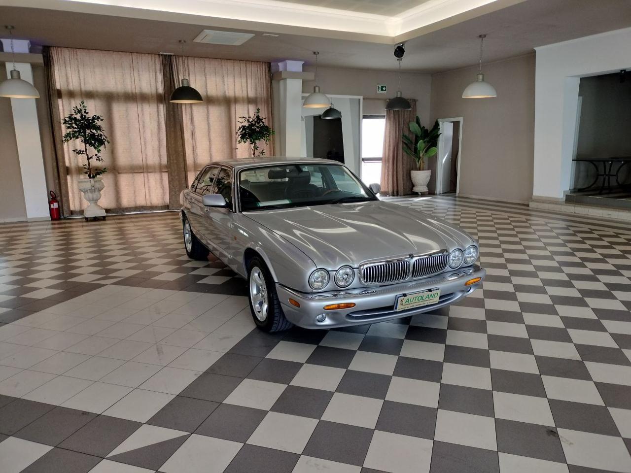 JAGUAR XJ 3.2 SE EXECUTIVE Automatica * Finanziabile *