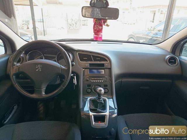 PEUGEOT 5008 1.6 HDi 7 POSTI