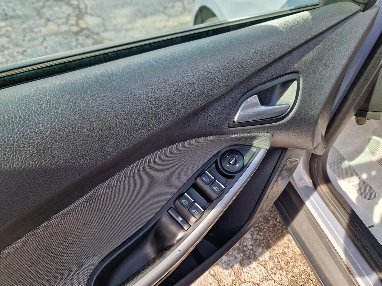 Ford Focus 1.6 TDCi 115 CV Titanium OK NEO PATENTATI