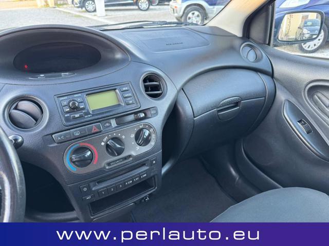 TOYOTA Yaris 1.4 tdi D-4D cat 5 porte Sol